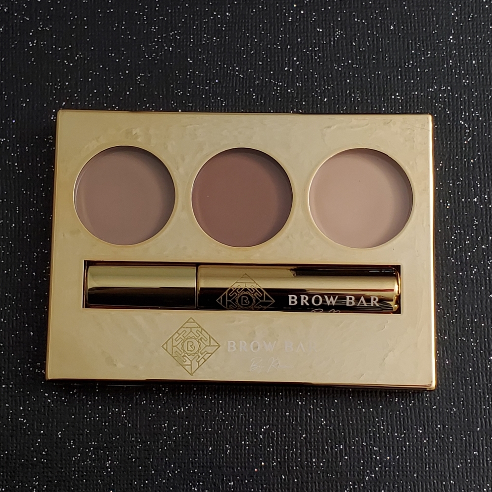 ❌❌SOLD❌❌Brow Bar - Brow Makeover Kit - Picture 2 of 5
